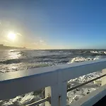 Seadream: Modern Beachside Retreat With Terrace Views Apartment Nieuwpoort