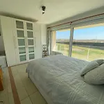 Apartment Seadream: Modern Beachside Retreat With Terrace Views