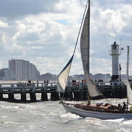 Appartement Sunnyside-of-thesea - With Open View On Nature, Big Terraces Around - Very Close To Sea, Beach, Stores, Restaurants & Bars Nieuwpoort