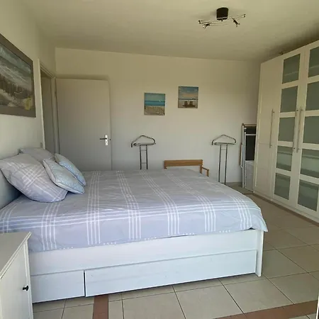 Sunnyside-of-thesea - Stunning View On Nature, Big Terraces Around - 150 M From Sea, Beach, Stores, Restaurants & Bars - With Parking * Nieuport